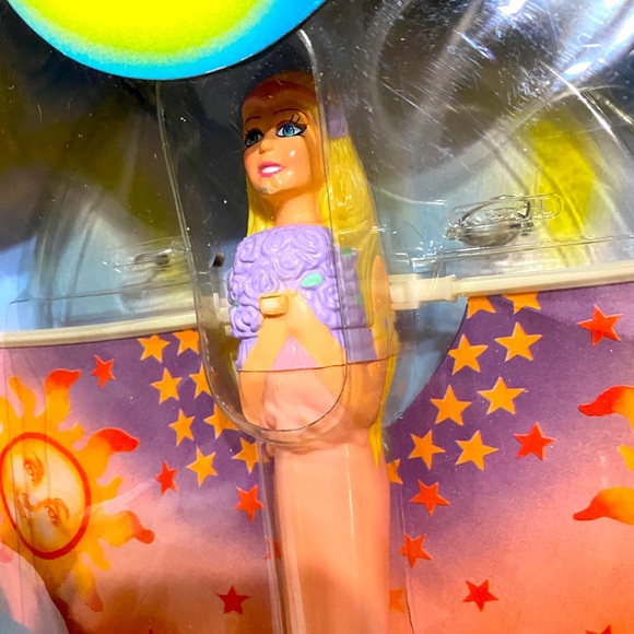 SKY DANCER VTG 1995 COLLECTIBLE FLYING PRINCESS WIND CHARMER IN ORIGINAL BOX - Picture 6 of 14